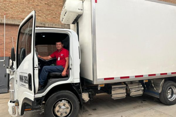 CARRO Y CONDUCTOR (5)